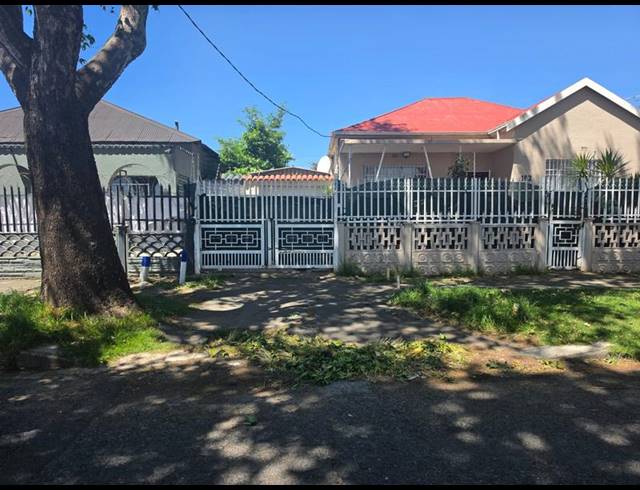 4 BEDROOM HOUSE FOR SALE IN TURFFONTEIN